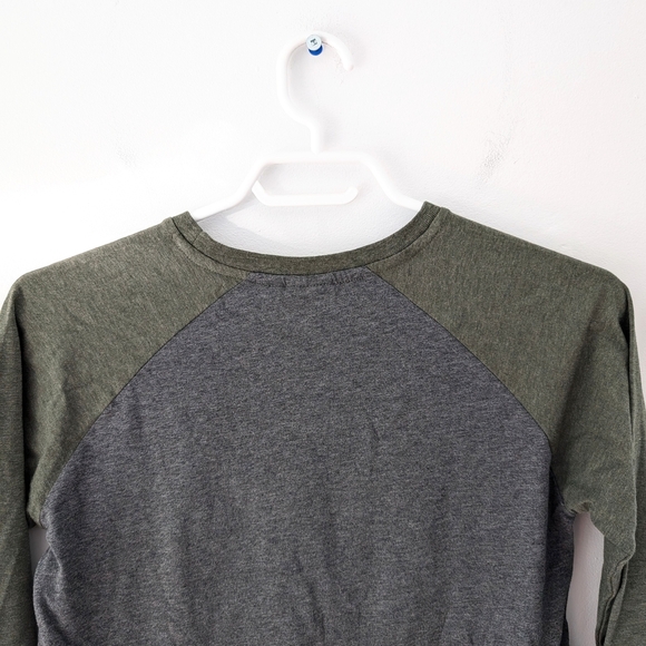 2/15$ Star Wars Mandalorian Yoda Kids Long Sleeve T-shirt ~ Size 10 - Picture 5 of 6